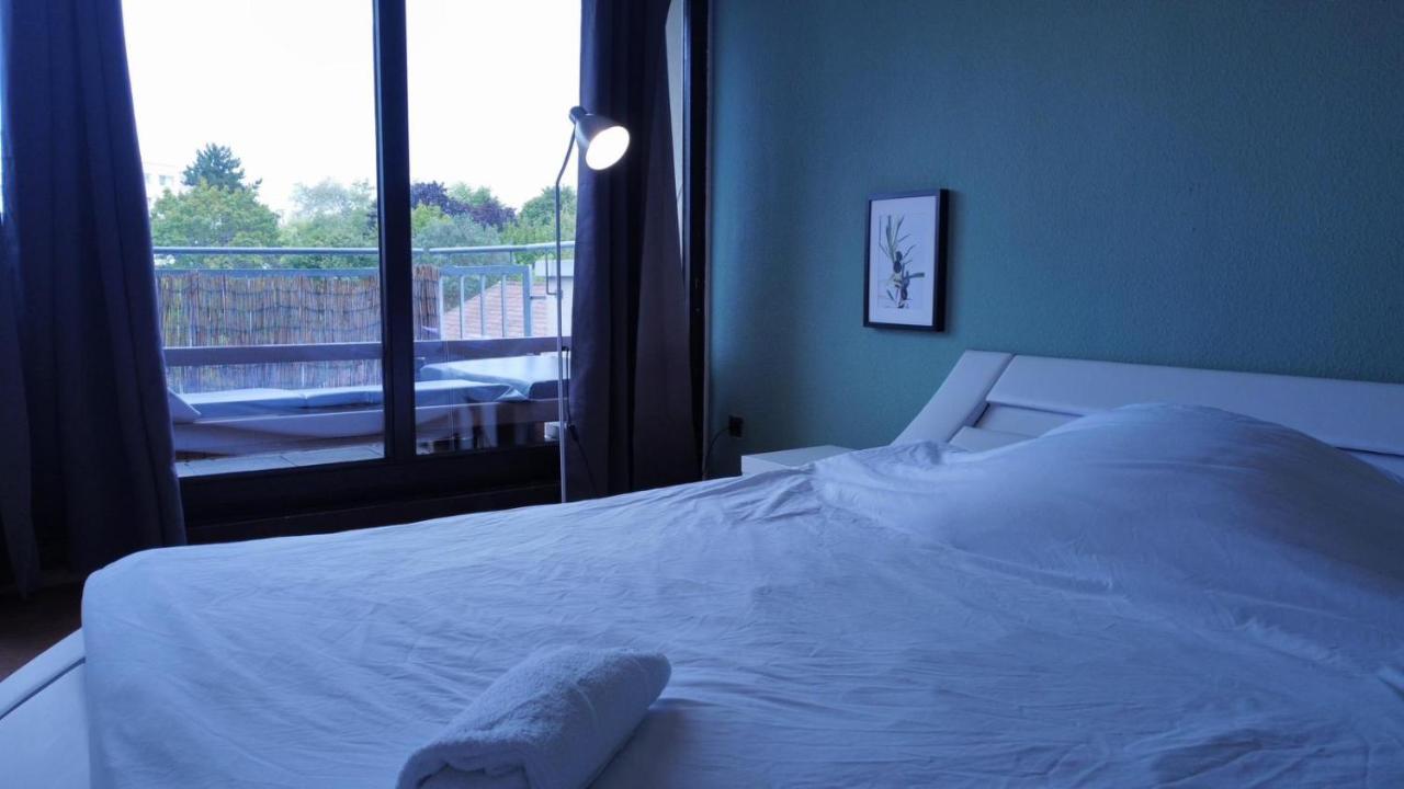 Budget Suite Mit Balkon - Privatzimmer In Wohnung - Netflix & Minibar Inklusive Koblencja Zewnętrze zdjęcie